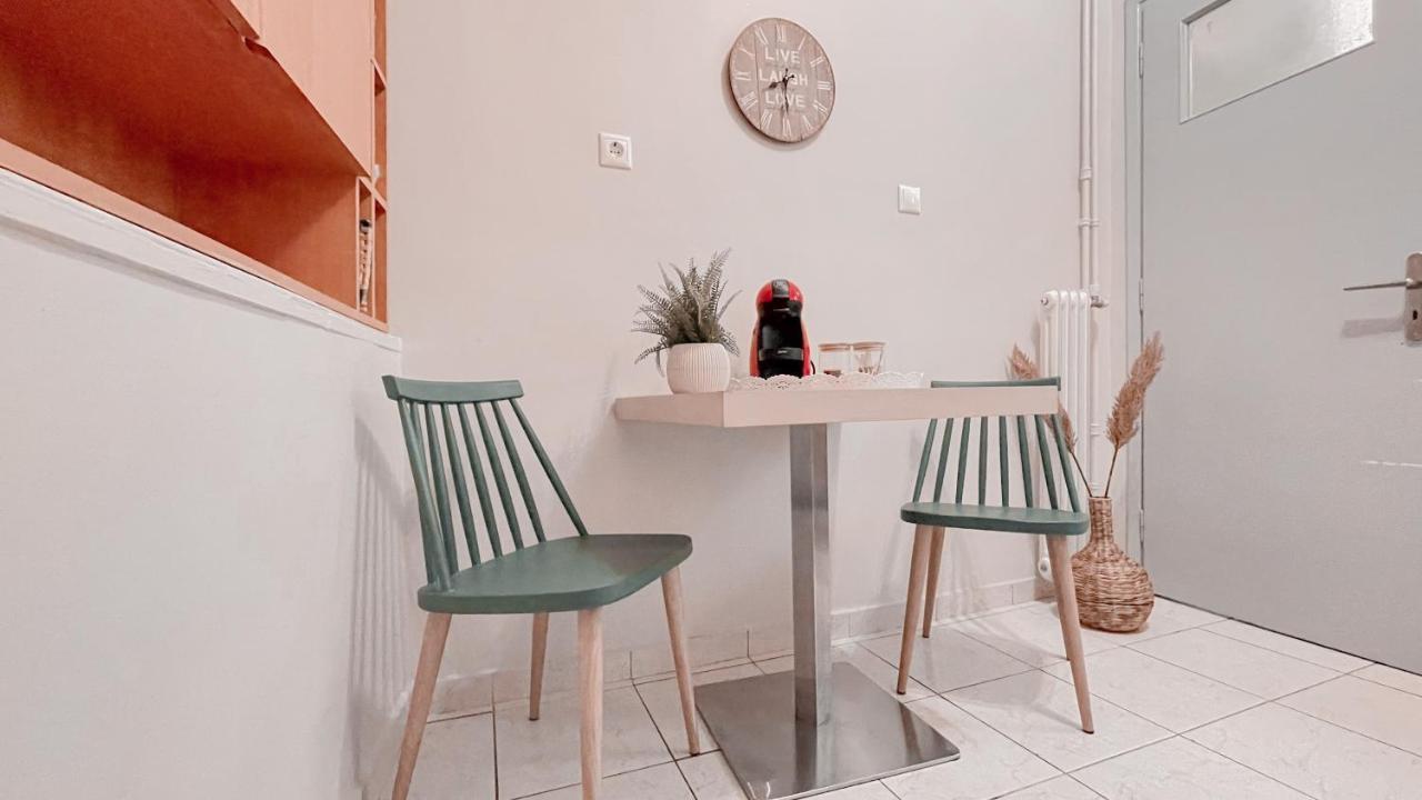 Cute 1Br Apt With Balcony In The Heart Of The City Athen Eksteriør bilde