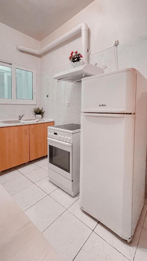 Cute 1Br Apt With Balcony In The Heart Of The City Athen Eksteriør bilde