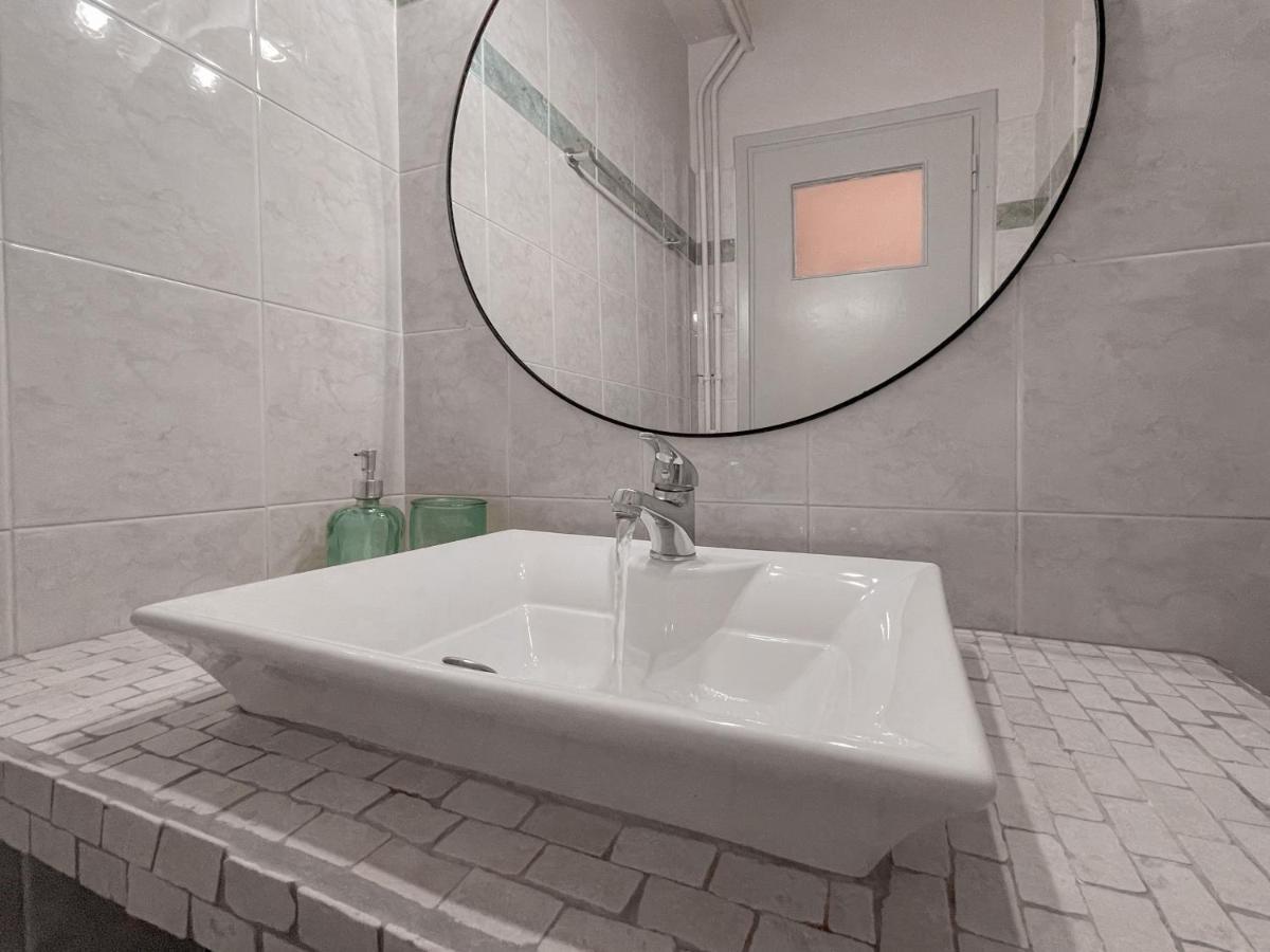 Cute 1Br Apt With Balcony In The Heart Of The City Athen Eksteriør bilde