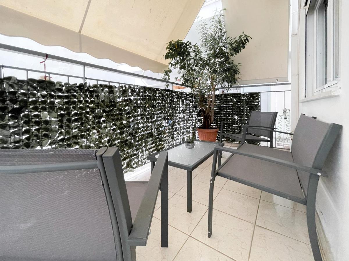Cute 1Br Apt With Balcony In The Heart Of The City Athen Eksteriør bilde